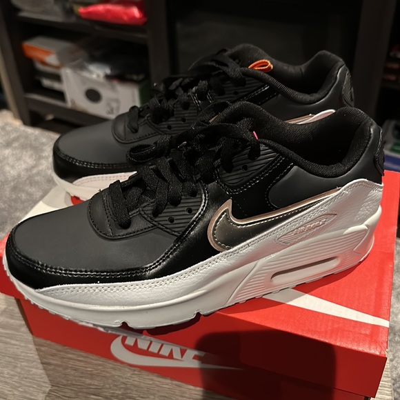 010 Nike Air Max - Picture 5 of 6